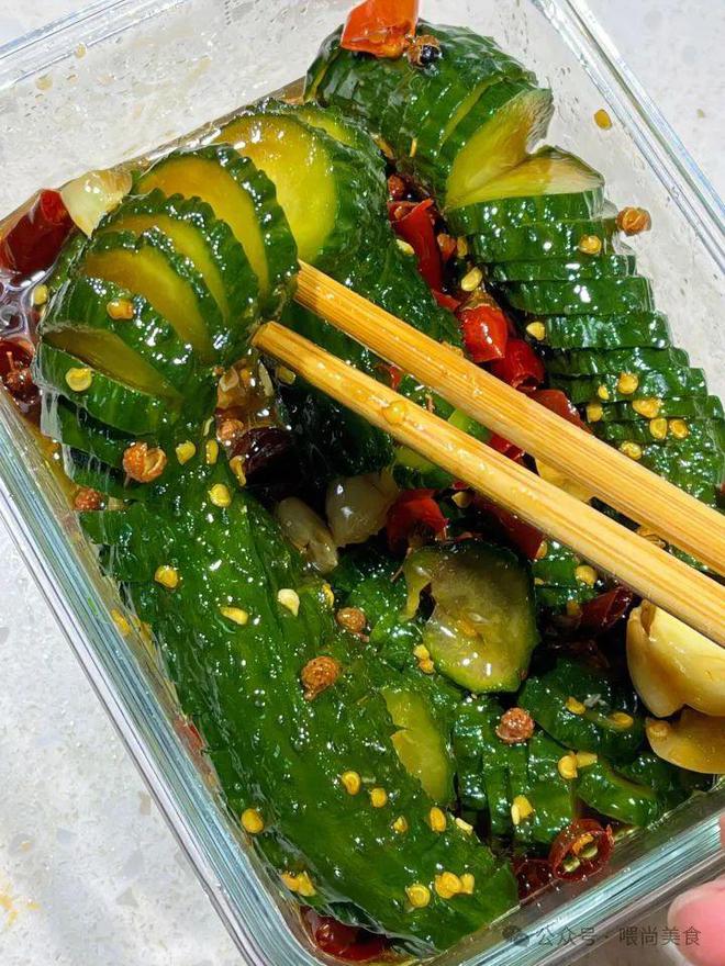 开云网站美食小课堂：五道家常菜的轻松制作教程让你秒变大厨！(图10)