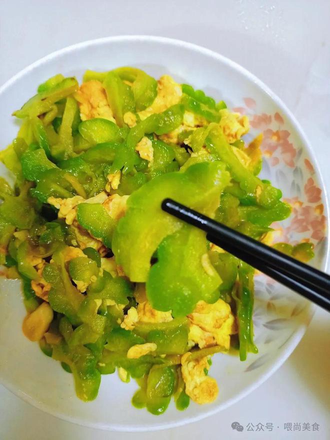 开云网站美食小课堂：五道家常菜的轻松制作教程让你秒变大厨！(图4)