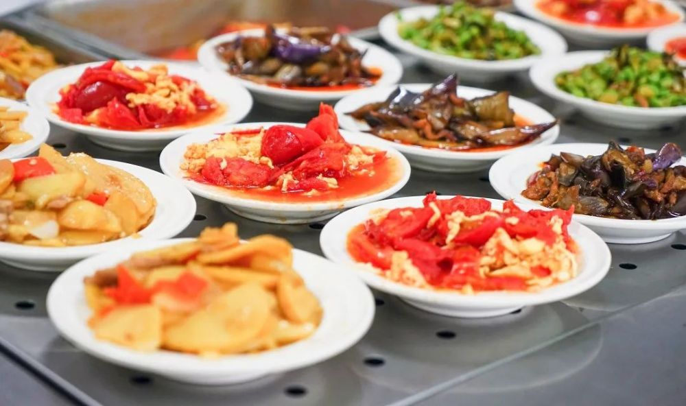 卷不动的餐饮供应商们开始卷向海外(图1)
