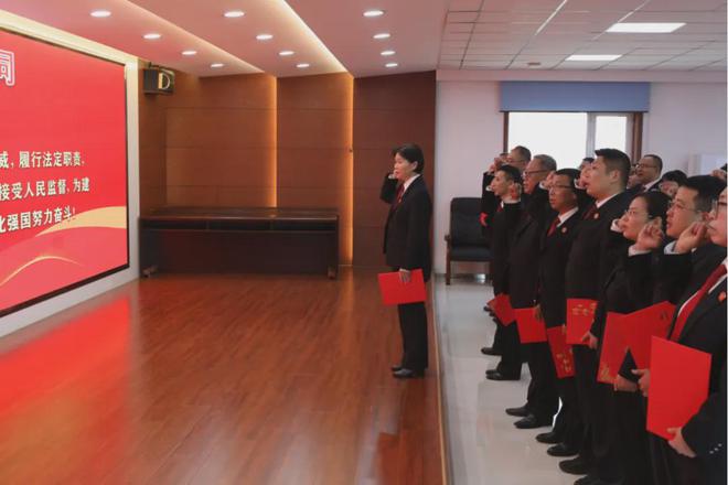 青蓝相接薪火相承——桦甸法院开展结对拜师仪式(图3)