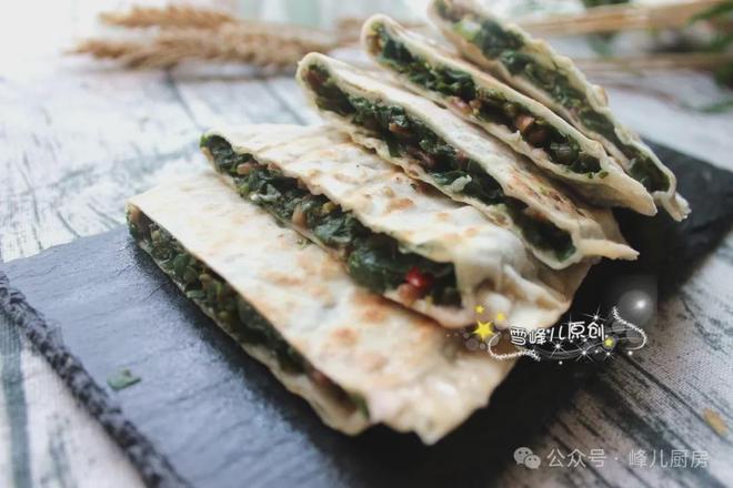 夏天地里长出的一种野菜凉拌烙饼都好吃清热利湿去暑气！(图7)