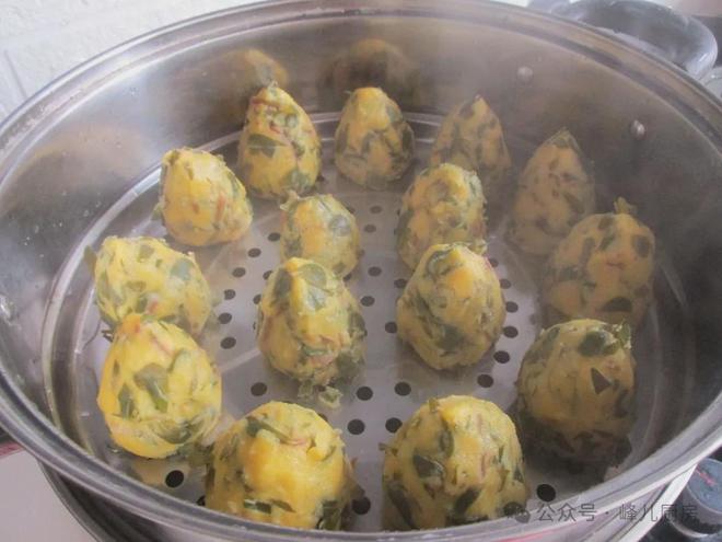 夏天地里长出的一种野菜凉拌烙饼都好吃清热利湿去暑气！(图14)