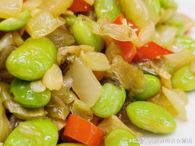 毛豆炒酸菜的正确做法很简单很简单咸鲜开胃好吃下饭(图2)