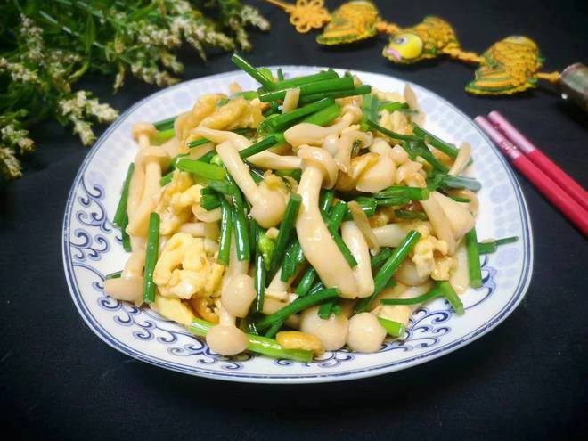 夏天我家常做的一道素菜清淡爽口营养低脂比肉菜还好吃(图1)