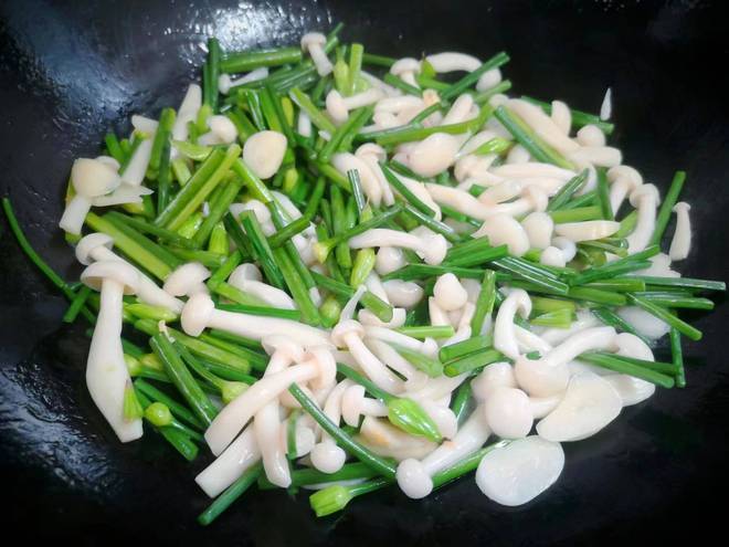 夏天我家常做的一道素菜清淡爽口营养低脂比肉菜还好吃(图8)