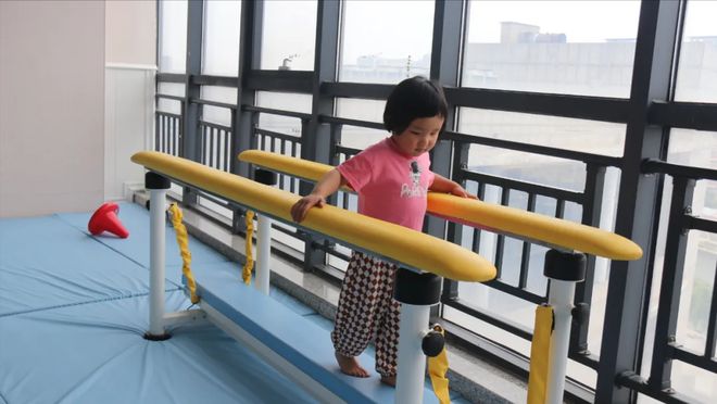 孩子暑假沉迷手机怎么办？阜阳阜南县妇幼保健院感统训练来解决(图2)