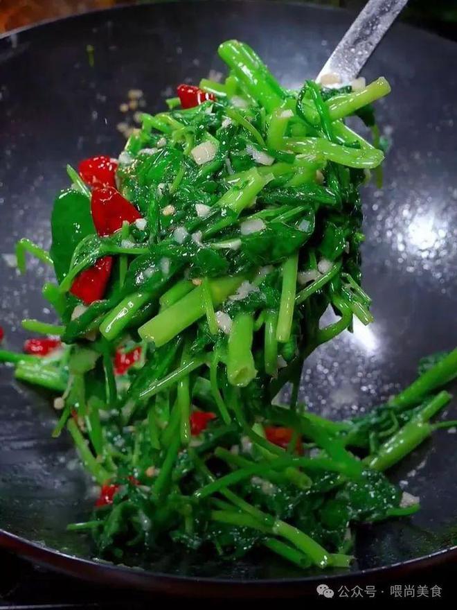 推荐五道经典特色家常菜做法简单易学好吃又下饭而且自己在家也能做感兴趣的朋友快来试试吧！(图1)
