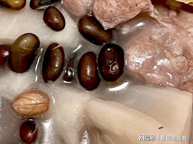 秋天干燥爱上火推荐这八道家常菜滋阴润燥告别上火老少皆宜(图1)
