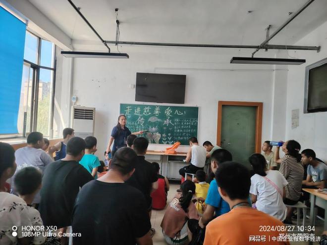 “郑州慈善宣传季”大幕开启慈善项目单位纷纷亮相两大日宣传现场(图7)