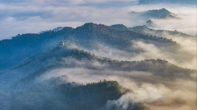 河北遵化：秋晨长城美如画(图3)