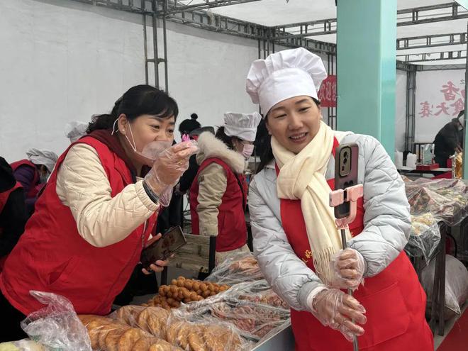 来一口儿时的味道！百名“妈妈”在平罗大集显身手(图6)