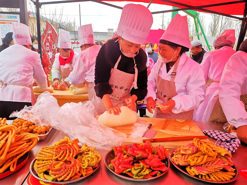宁夏海原县开展“妈妈油香”美食大赛启动仪式(图1)