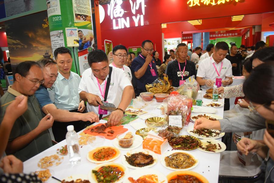 2023首届山东供销预制菜产业博览会开幕(图3)