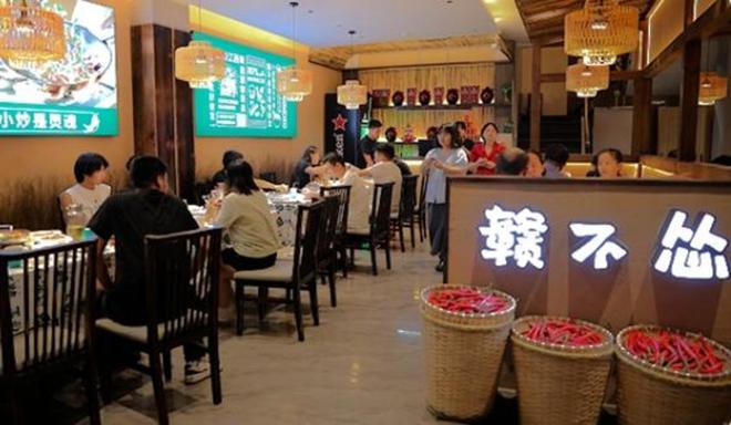 变成连锁开进商场平价的江西小炒正在全国爆发(图2)