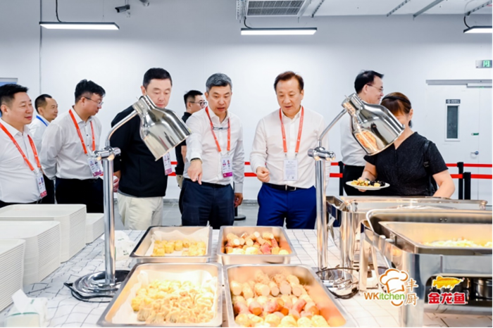益海嘉里金龙鱼携手杭州会展集团为第三届数贸会提供主场餐食服务(图1)