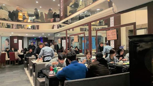 上海姥姥成韩国人到沪必打卡餐厅？必点“三件套”人均不过百｜在意想不到的地方遇见上海④(图4)