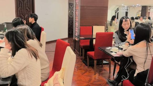 上海姥姥成韩国人到沪必打卡餐厅？必点“三件套”人均不过百｜在意想不到的地方遇见上海④(图13)