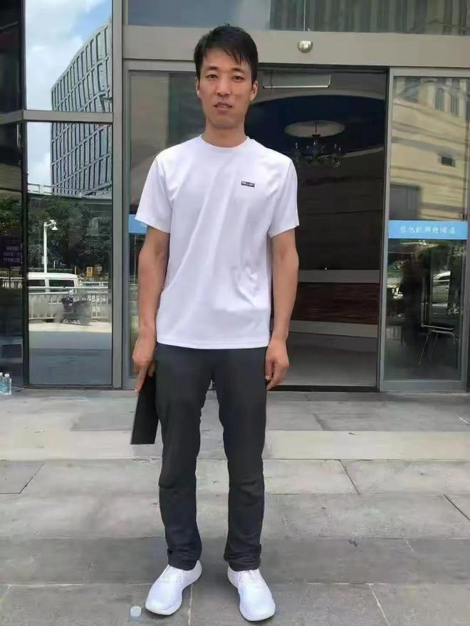 一刀劈开生死门的他匆匆作别人间｜逝者(图4)