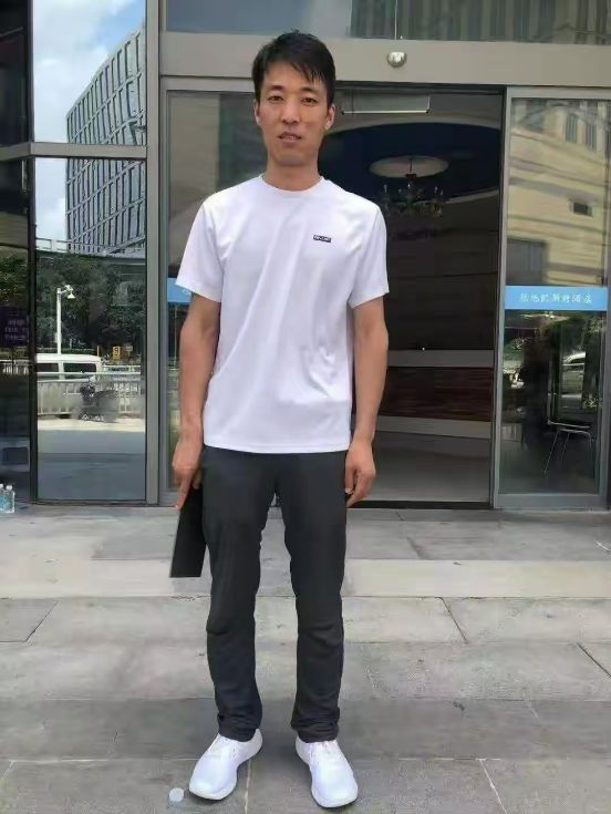 “菜刀”入鞘坤朋作别(图4)
