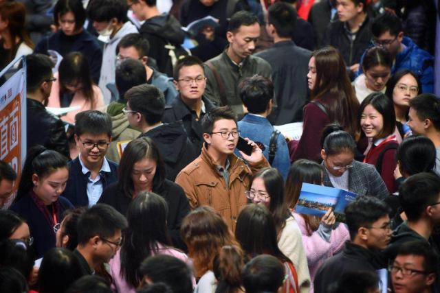 2024年现代年轻人尴尬又现实的4种社会现象希望2025不会继续存在(图9)