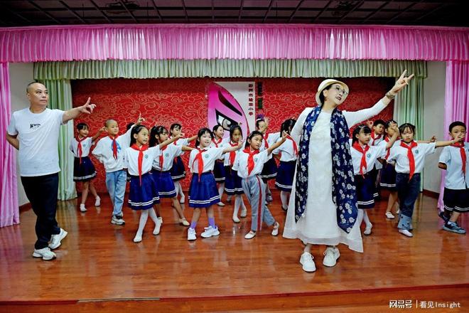 为非遗教学提供标准化支撑“非遗开学第一课”走进四川60余校(图1)