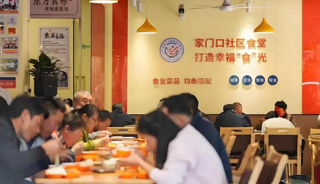 关店超三成！曾受年轻人追捧的品牌为何迅速退场？(图6)