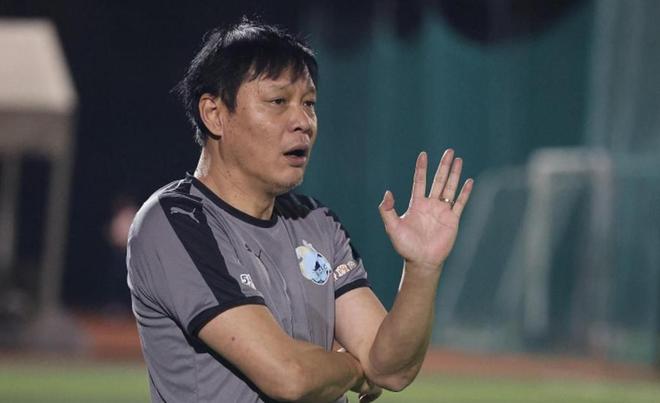 范志毅的英籍女儿：身材傲人与国足马镇订婚跟继母相处如闺蜜(图4)